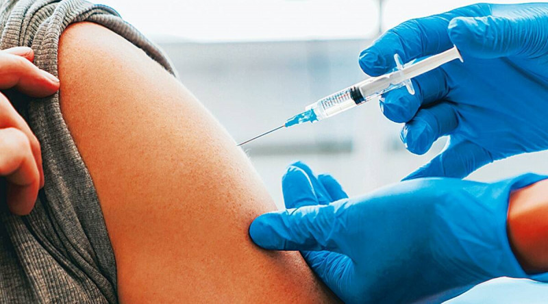 دستورالعمل تزریق واکسن کووید در بیماران با سابقه مصرف داروهای ایمونوساپرسیو و سابقه حساسیت دارویی، بعد از ابتلا به کرونا